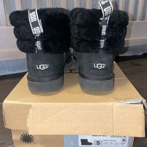 UGG Australia Fluff Mini Suede Boots Black KIDS/GIRLS US SIZE 3